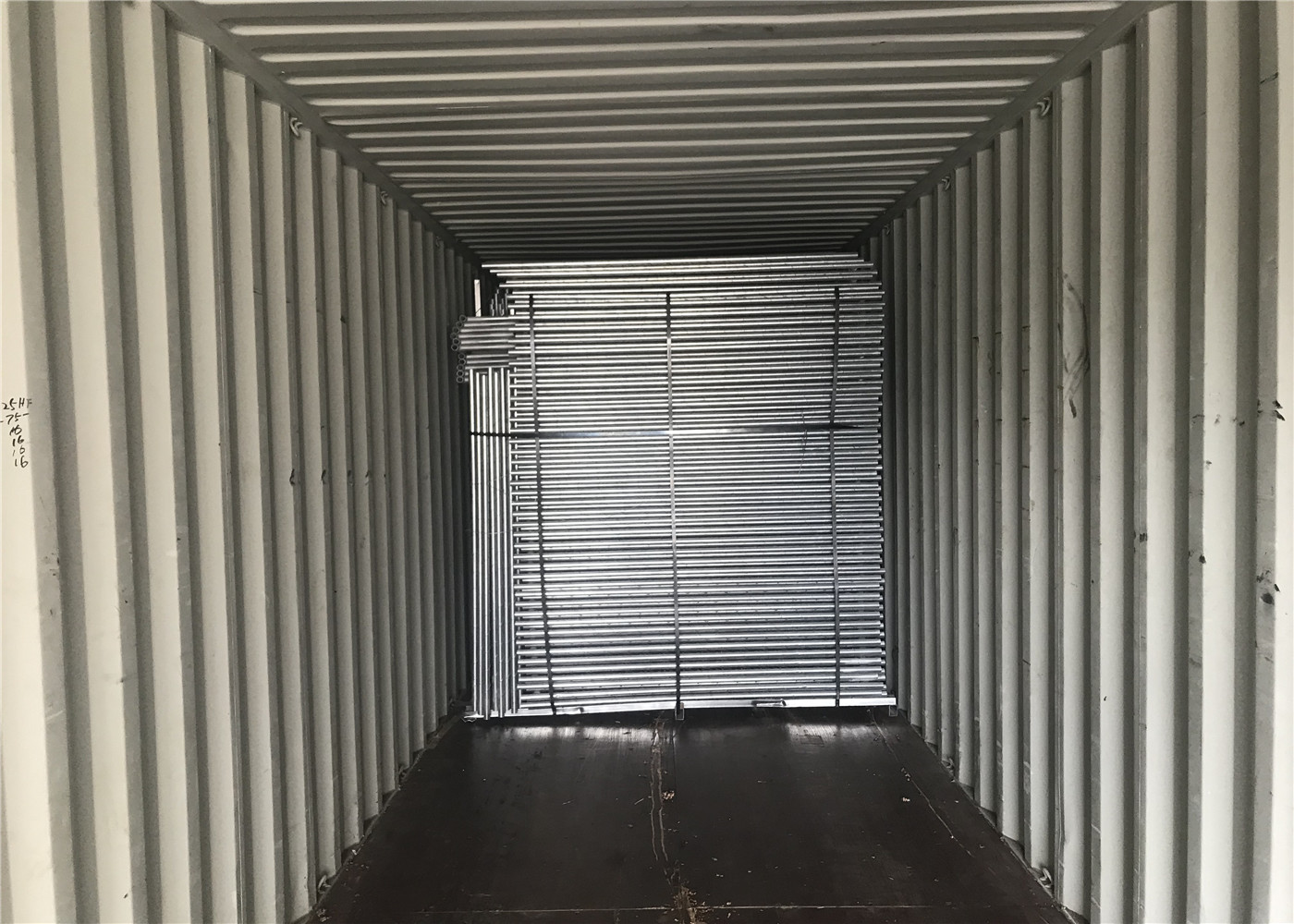 Portable Construction Fencing Panels 6'x12' Mesh 63mmx63mm diameter 2.9mm hot dipped galvanized 42 microns at all welds