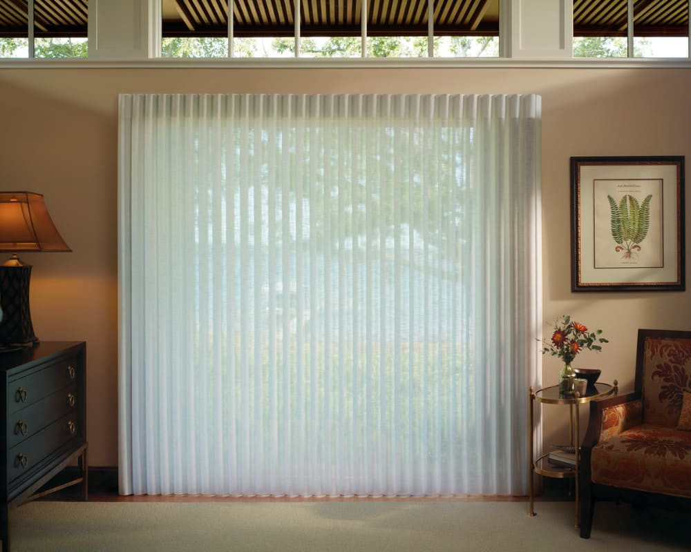 White Intelligent Window Blinds Living Room Electric Shading Sunscreen Dimming Transparent Scenery
