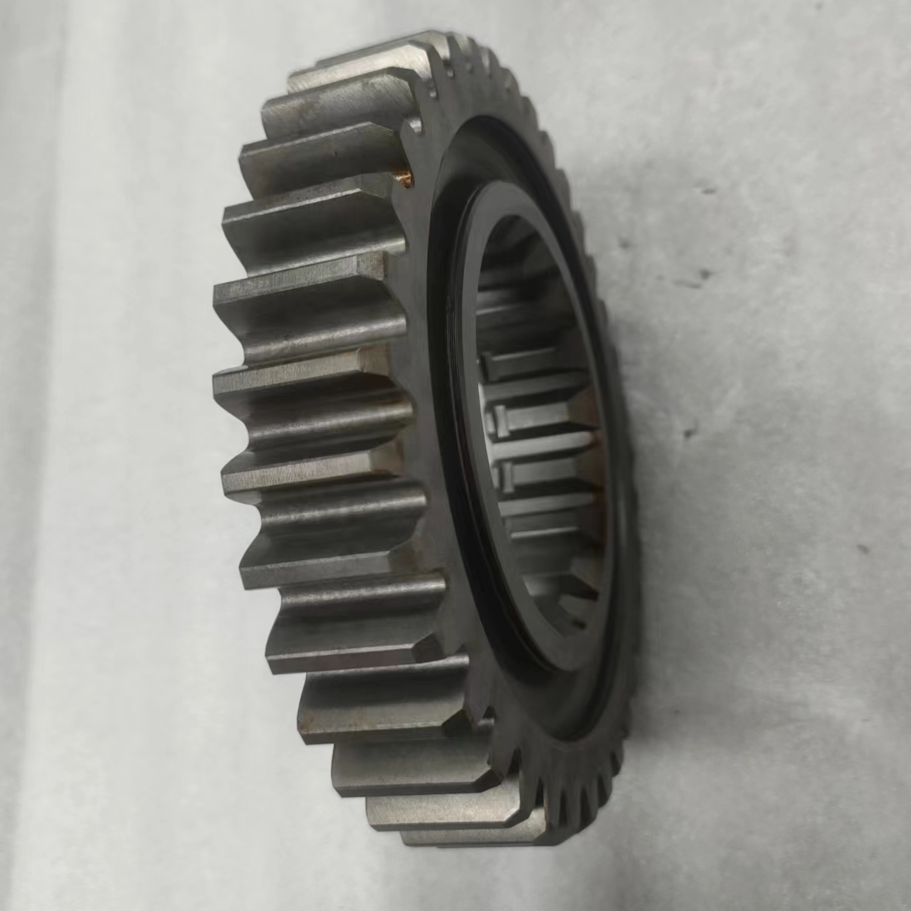 Iron Sub Box Weld Shaft for HOWO Delong Heavy Duty Truck Transmission Parts JS180-1707049