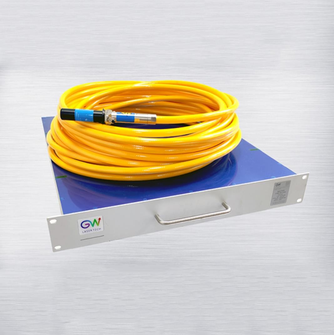 GW IPG Handheld Laser Welding Machine 15m Wire 1500W With Water Chiller
