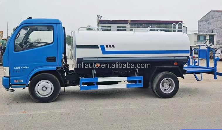 Factory DFAC DongFeng 5000 Litres Small Water Bowser Sprinkle Truck Watering Cart Water Tanker Truck With Cheap Price