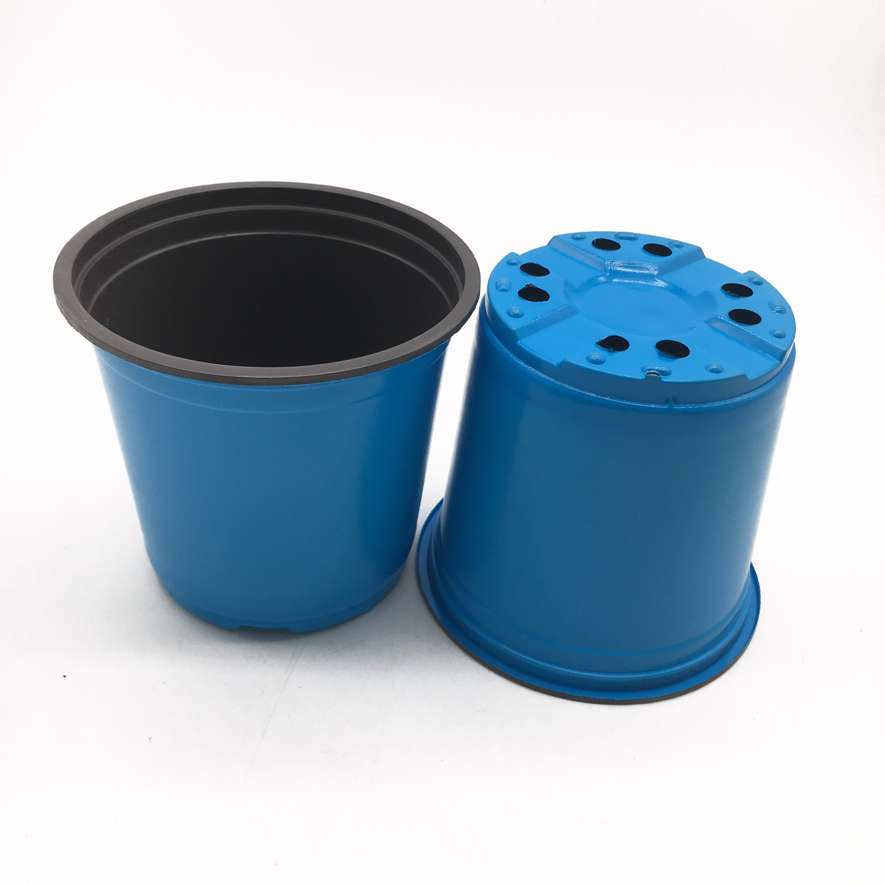 Garden plastic flower pot blue color and a variety size are available