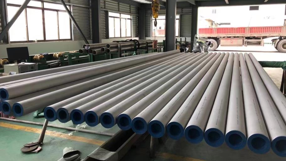 Galvanized Welded Steel Pipe ASTM DIN GB JIS Seamless Coated Pipe for Custom Length Services