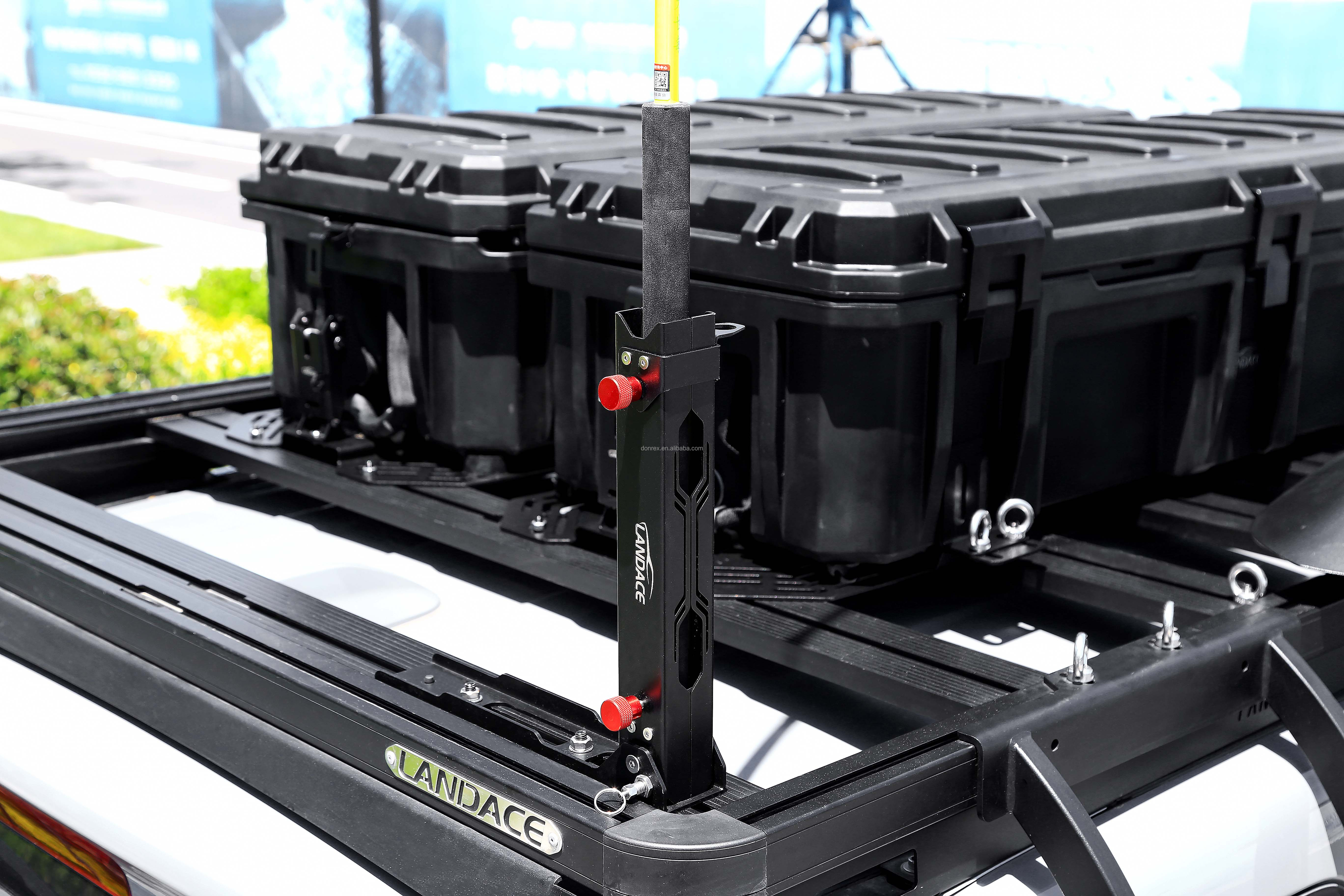 Universal 4x4 Off Road Roof Rack Mount Flagpole Bracket 308*98.5*51.4mm Universal Fit