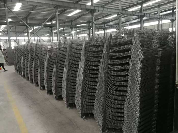 0.75kw Galvanized Wire Chicken Cages , Automatic Layer Poultry Farming Equipment