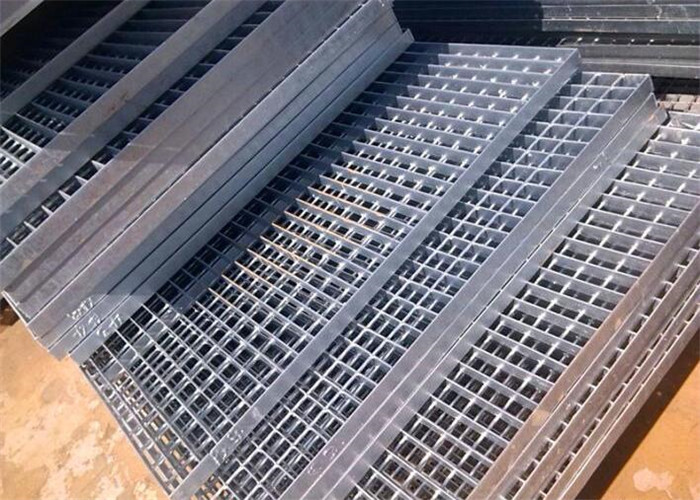 Sturdy 2-12mm Galvanized Steel Walkway Grating Stair Treads Trench Drainage Cover