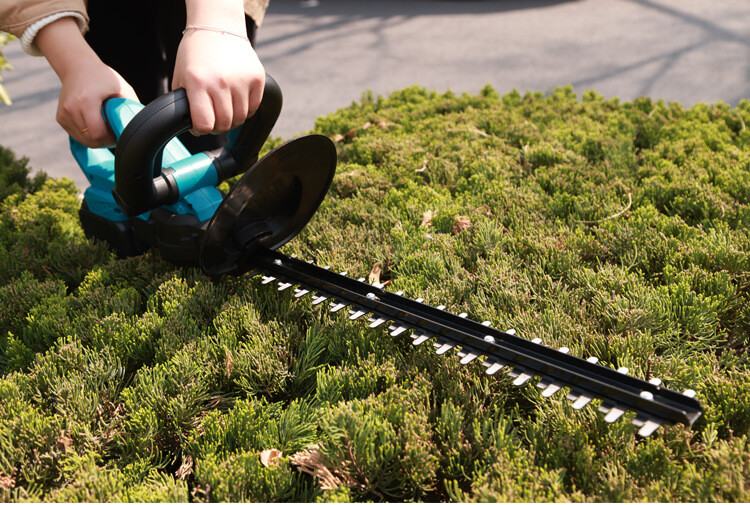 18IN-20IN Steel Blade Electric Hedge Trimmer 21V Cordless Battery Powered Hedge Trimmer