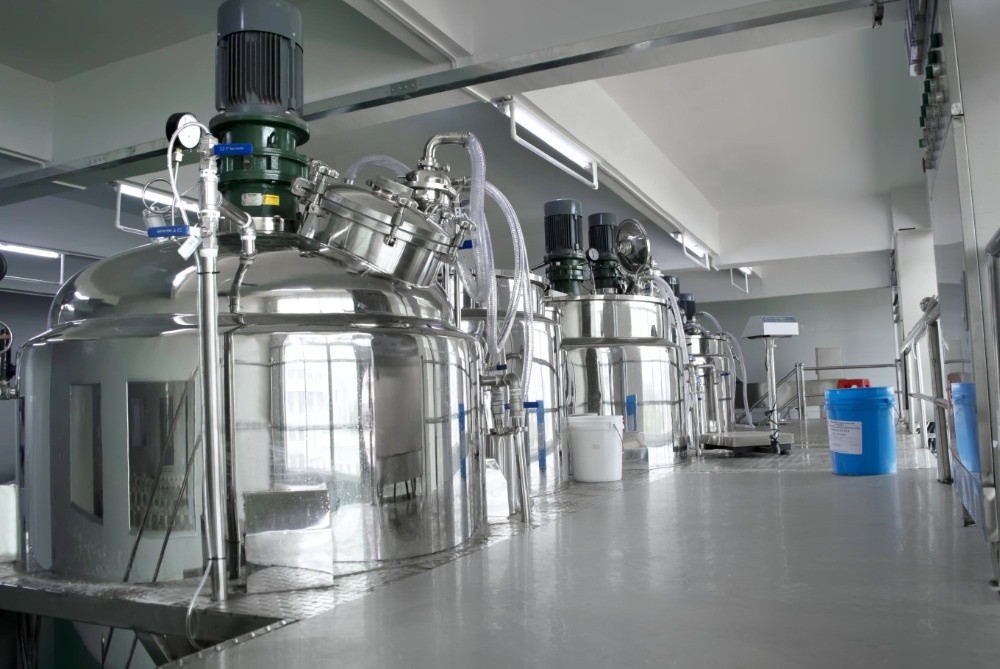 Fixed Type Emulsifier Equipment For Making Cream Steam Heating Emulsifying Wax Vacuum Mixer
