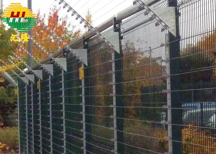Green Ral 6005 Anti Climb 358 Mesh Fencing Panels 2.3m Height 540-690N/m2
