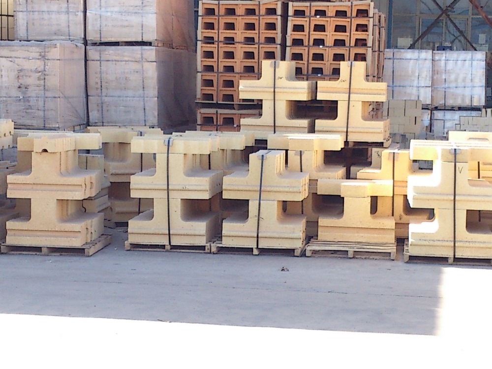 High Temperature Furnace Refractory Bricks Zirconia Bricks with SiO2 Content 13%-16%