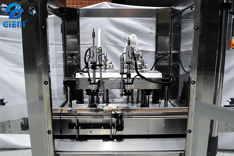 Linear Liquid 2 Nozzles Movable Cosmetic Filling Machine