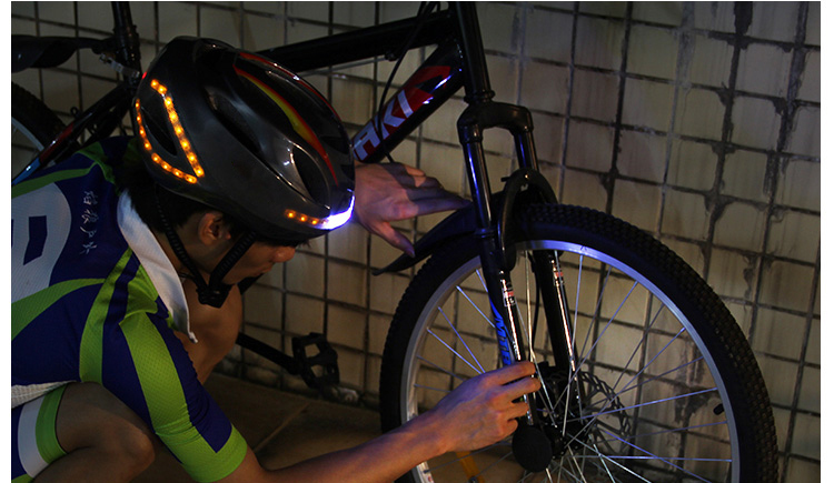 Bike Helmet Night Cycling Safe Helmet Turning Light USB Charge Helmet