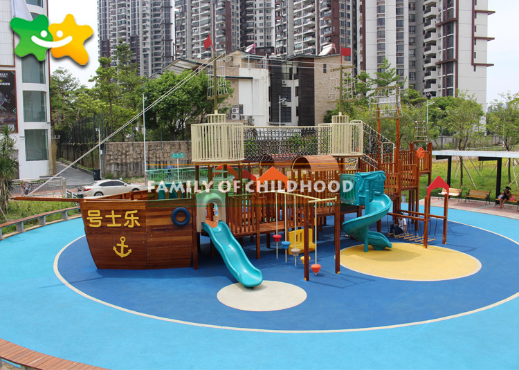 Unique Kids Outdoor Playground Equipment Pirate Ship Shaped For Little Titkes