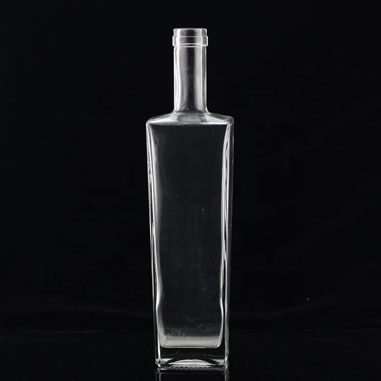 Clear or Customized Glass Bottle 250ml 500ml 700ml 750ml Square Glass Liquor Bottle