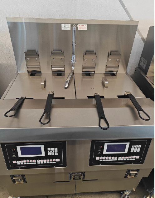 Two Pots Four Baskets Gas Heating Chips Open Deep Fryer With Oil Filtration
