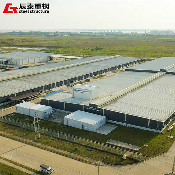 Wide Span Prefab Steel Frame Buildings , Metal Warehouse Construction Weatherproof