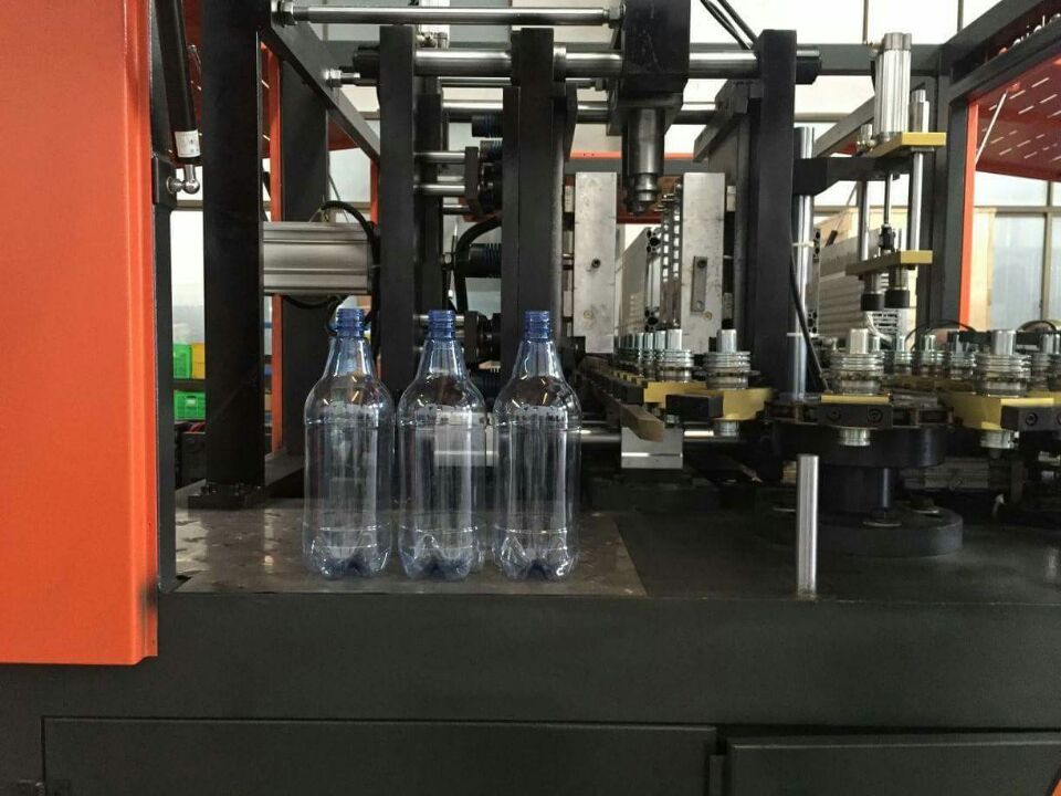 Plastic Making New Generation Mineral Water Bottle Blow Molding Machine