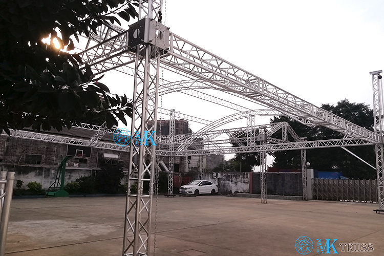 50*2mm Main Tube Portable Fast Deploying Stages Fixed Truss Structures with 20*2mm Brace Tube