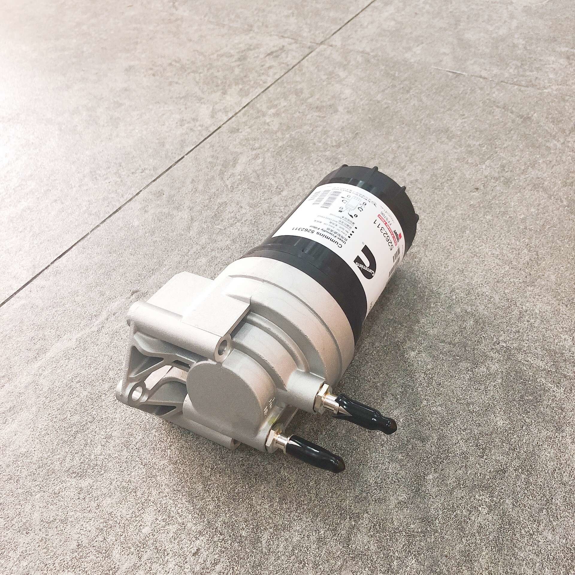 Construction Machinery Engine Small Diesel Engine ISF3.8 Fuel Filter 5346605