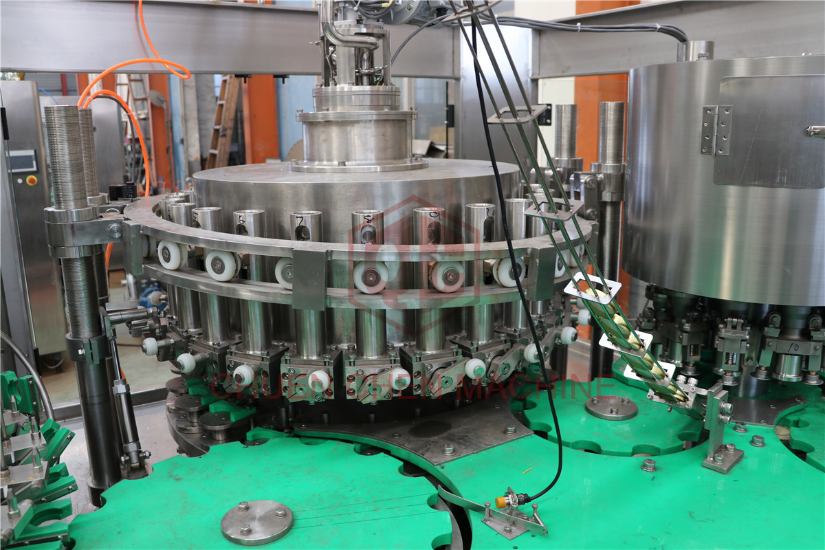 Plastic Bottle Sauce Filling Machine Rotary Type Juice Bottling Machine