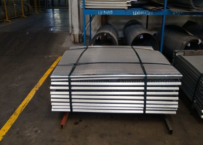 High Carbon Steel Lock Crimped Screen Mesh For Mining Quarrying Crusher Equipment