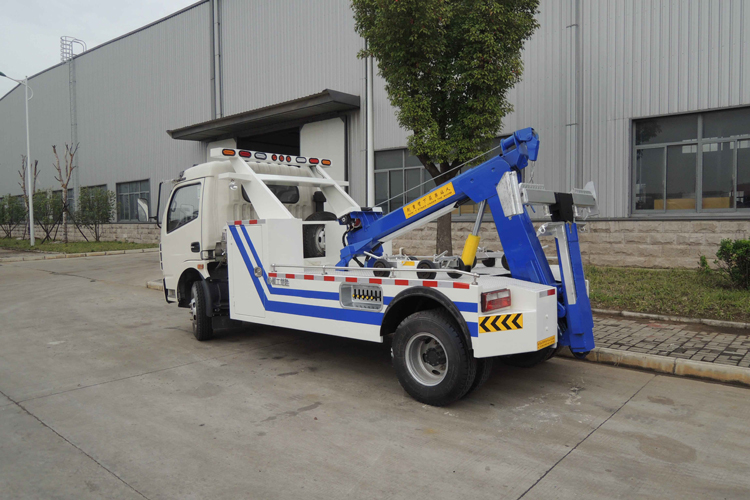 Max Torque 505/1500 N.m/rpm Mechanical Properties Flatbed Tow Truck Wrecker