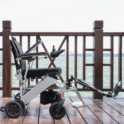 CE Fold Up Motorized Wheelchair 150W*2 For Handicapped