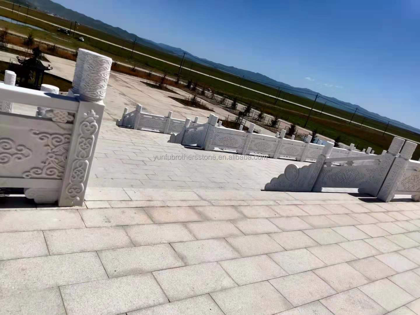 Outdoor Cut-To-Size White Granite Slab with Modern Design and Flamed Granite Steps
