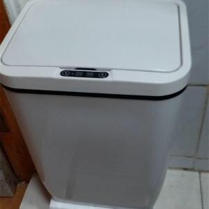  12L Household Trash Can , Home Depot Trash Bins With Quiet Close Lid Manufactures