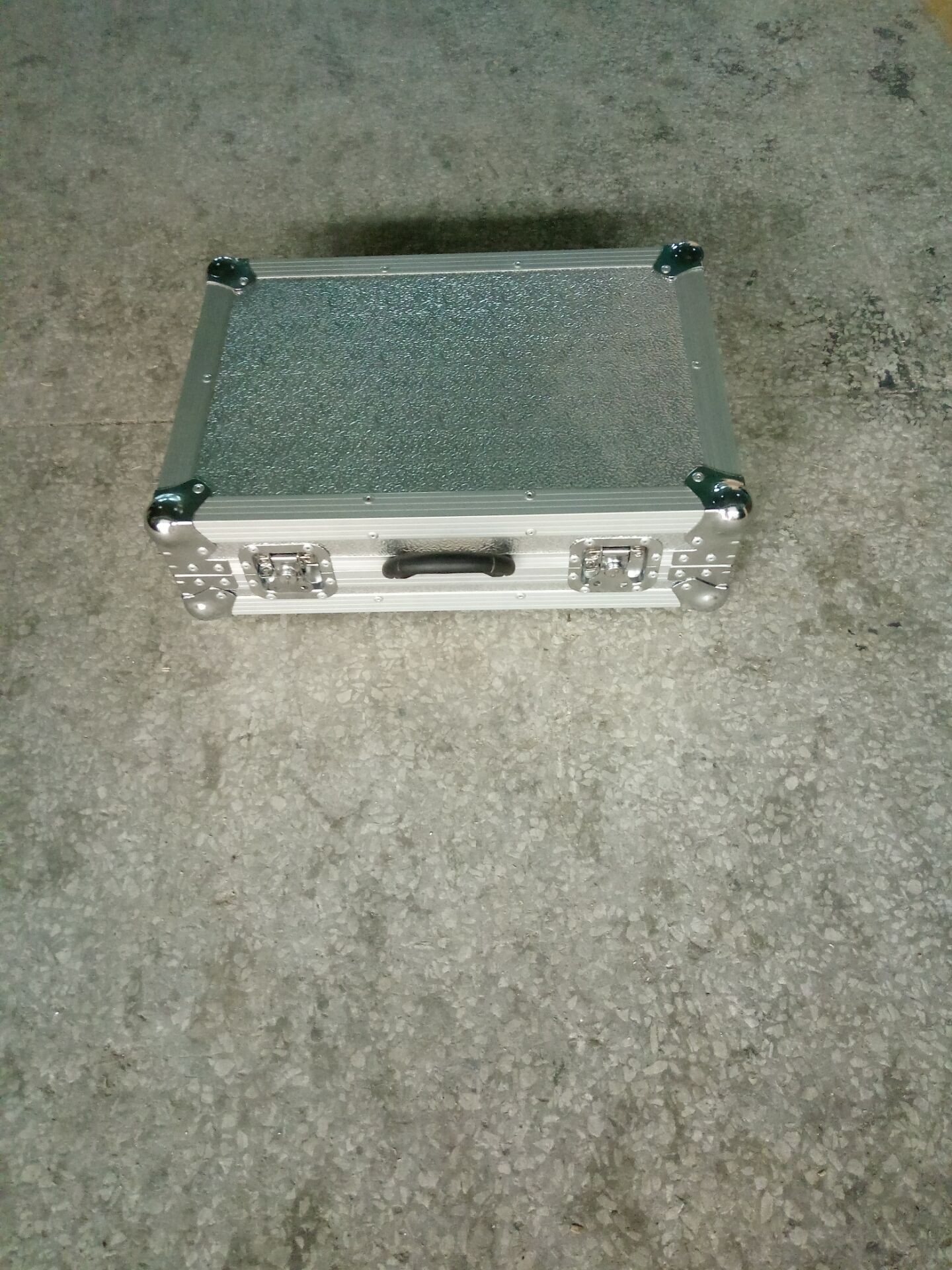Full Black Color 9mm Thinkness Plywood Customized Aluminum Tool Cases For Sound Console / Speaker Case