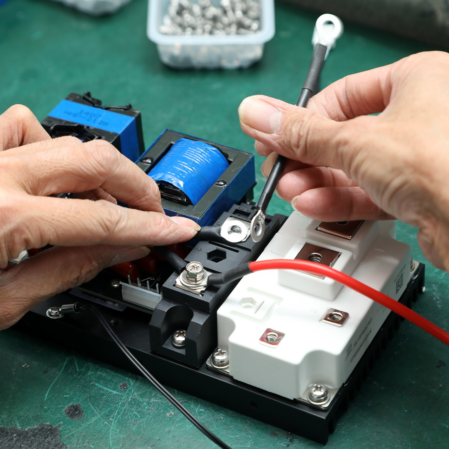 Integrated IGBT 2000W IPL Power Supply For Hair Removal Device