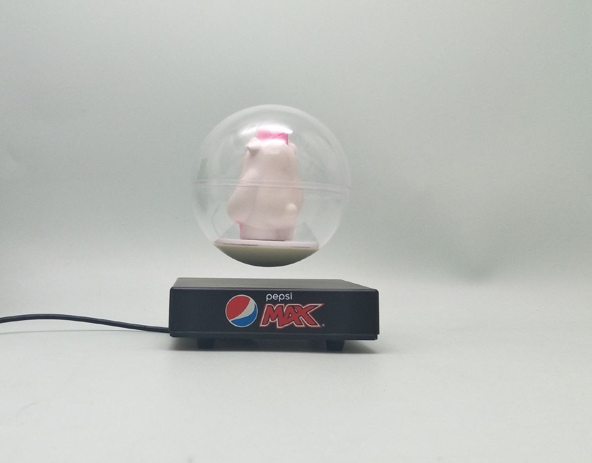 hotsale magnetic levitation bottom ornament toys bear display ,levitating transparent ball stand