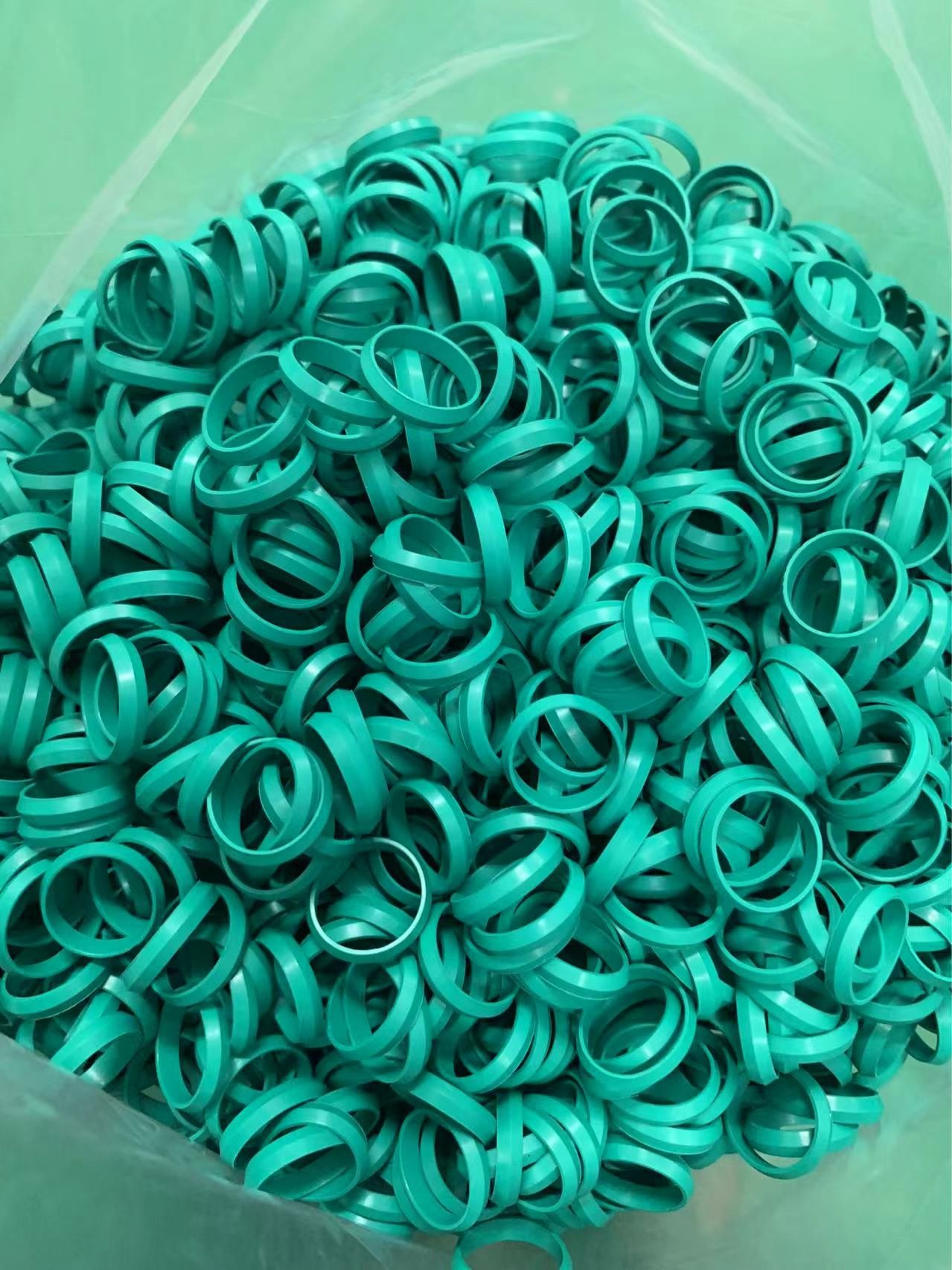 Customizable Rubber O Rings For Oil Gas Field Sealing Depend On Client Demand