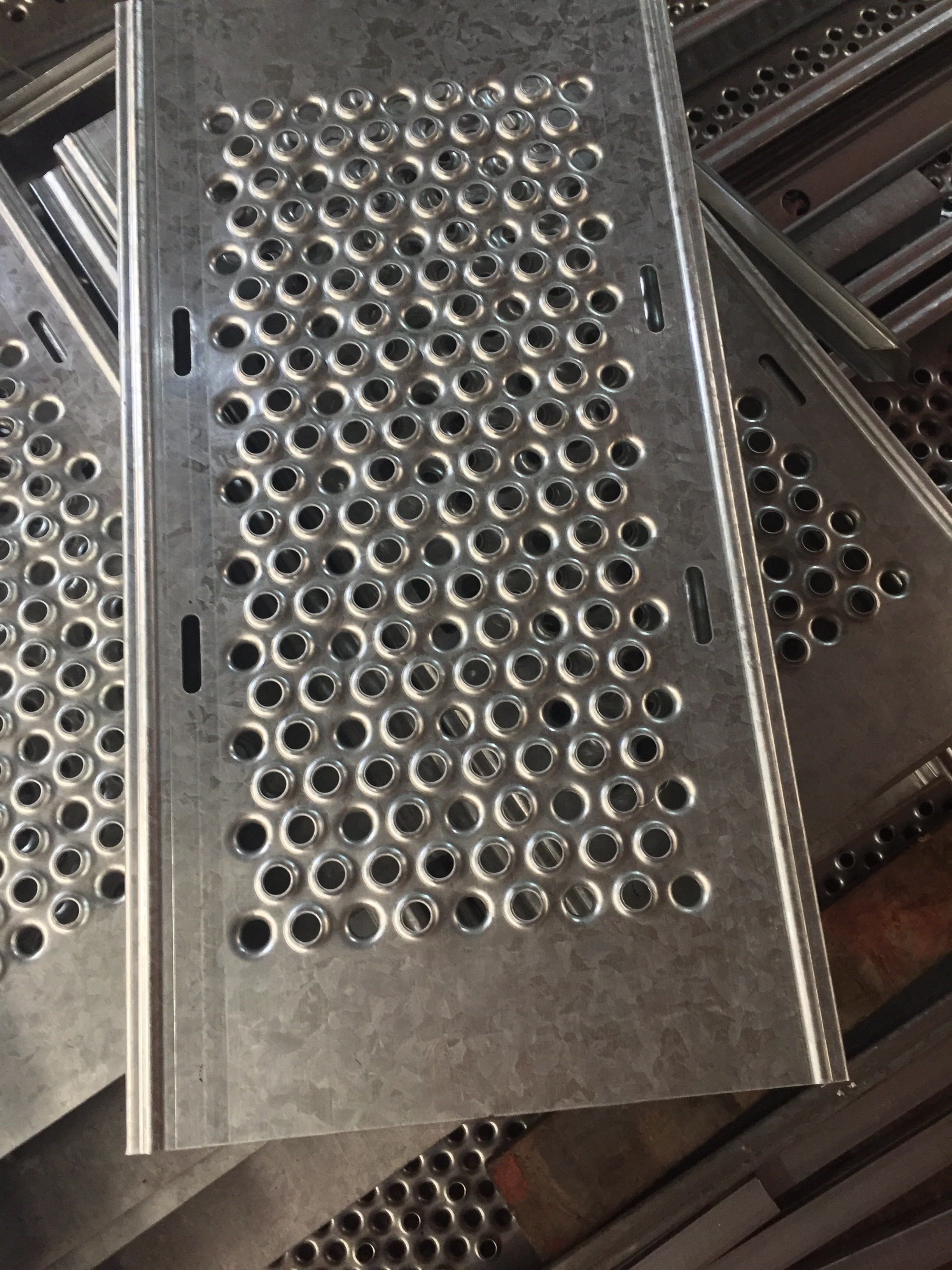 Pre Galvanized Construction Scaffolding Steel Walk Boards Roll Forming Machine