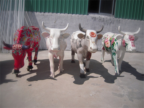 Metal Large Outdoor Cow Bull Statue Garden Animal Cattle Sculptures