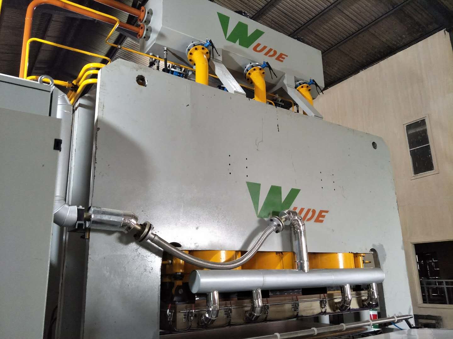 Thin MDF / HDF / Particle Board Lamination Machine Stable Working Performance