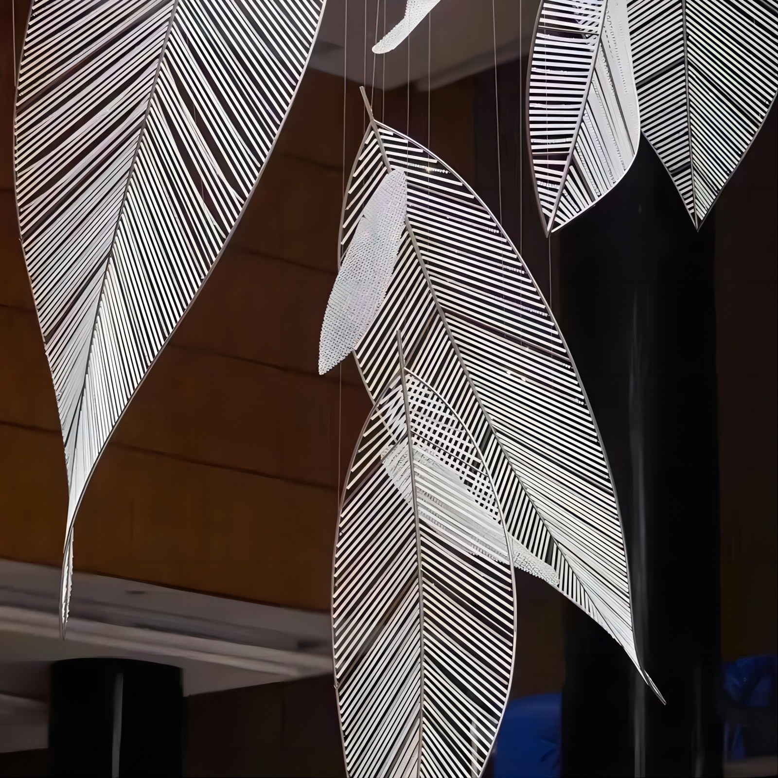 Luxury Contemporary Custom Chandeliers Crystal Palm Leaf Chandelier