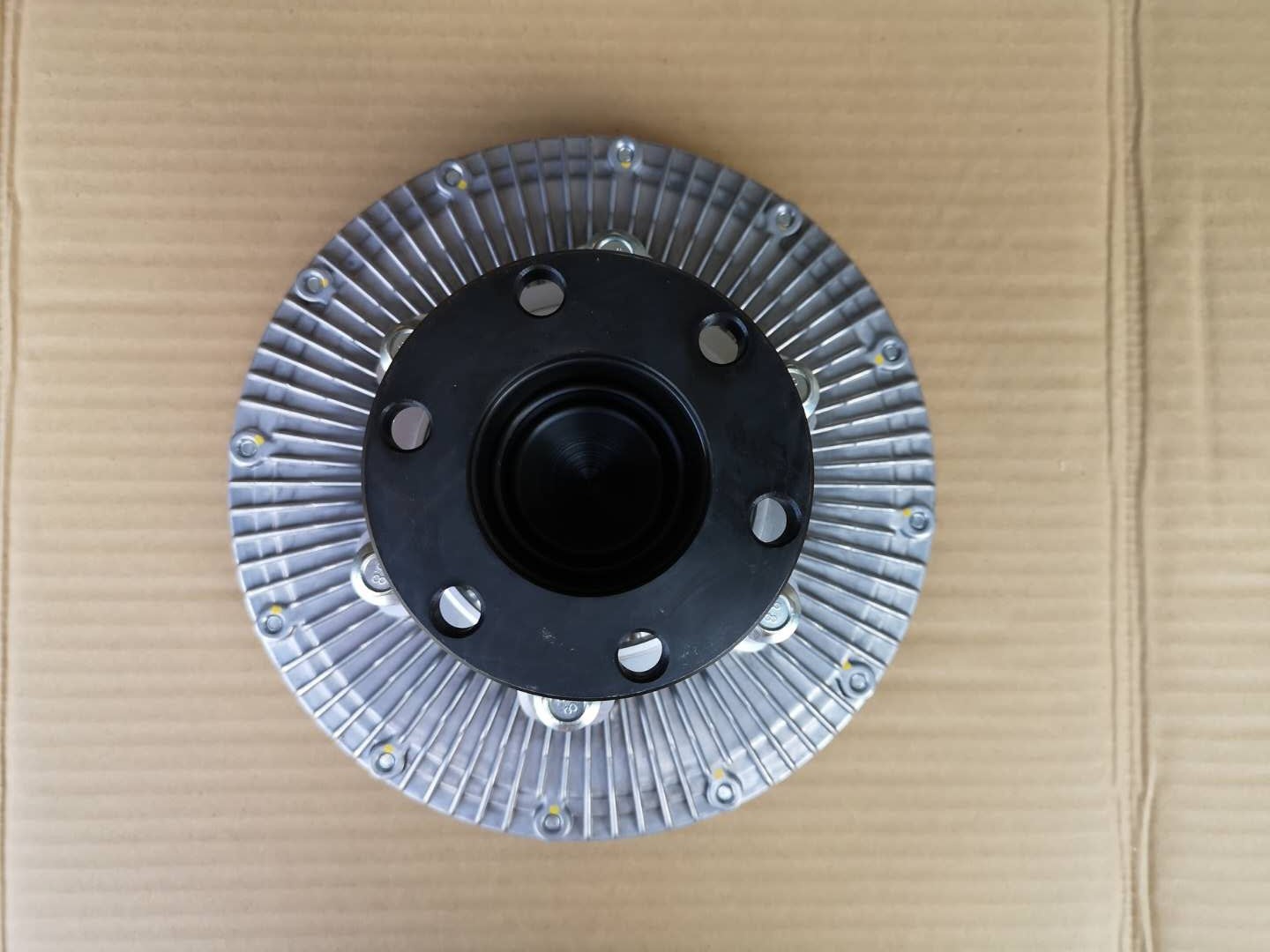Umbrella Mushroom ISUZU Fan Clutch 6WF1 6WG1 1216502041 / 8982302340 Big Hole In Clutch Seat