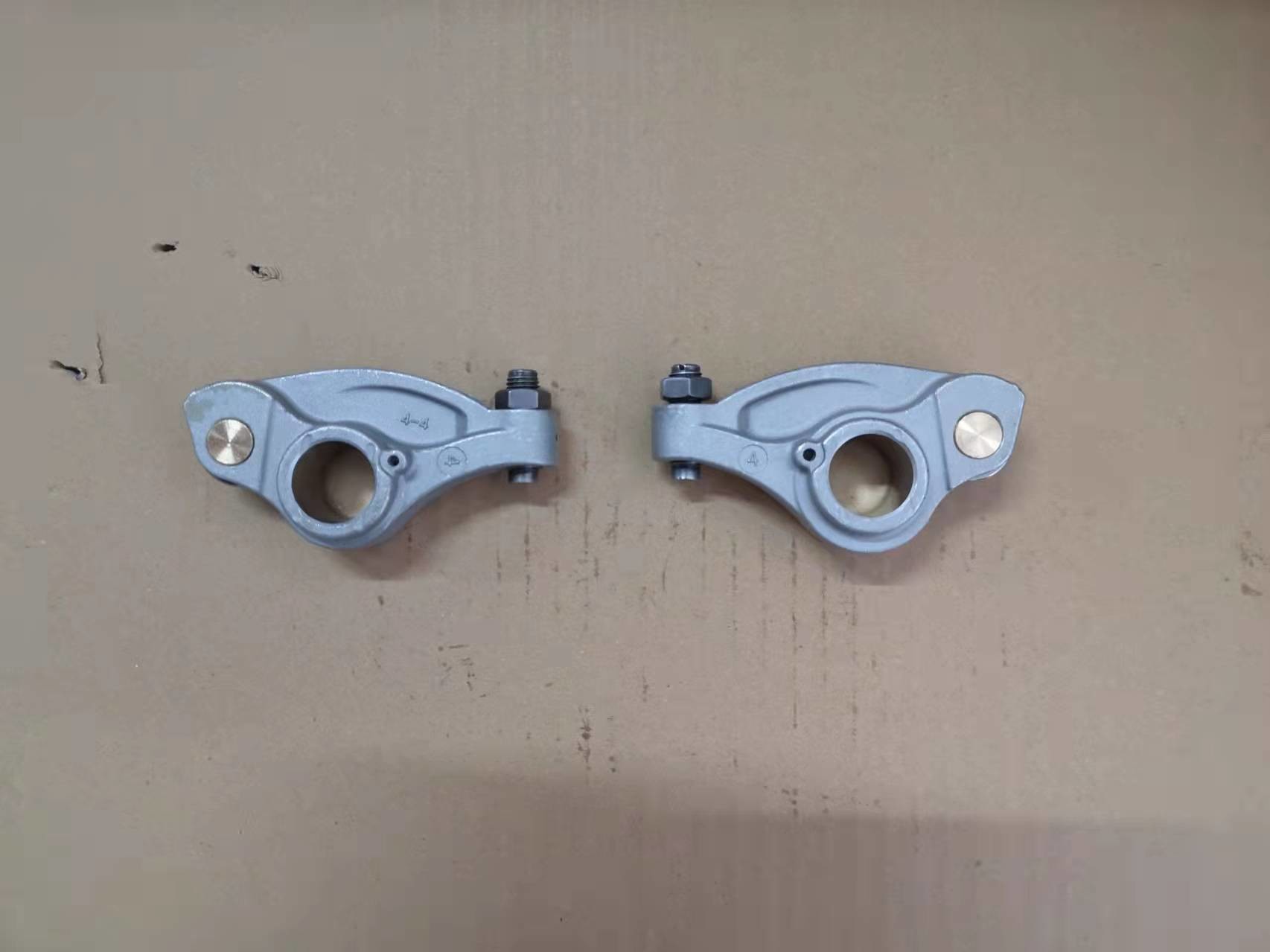 Rocker Arm 8970746141 Air Inlet Valve 4HF1 4HG1 6HE1 6HH1 Engine Parts
