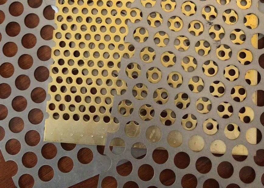 Galvanized Square Hole Perforated Metal Mesh Sheet 0.8mm Thickness