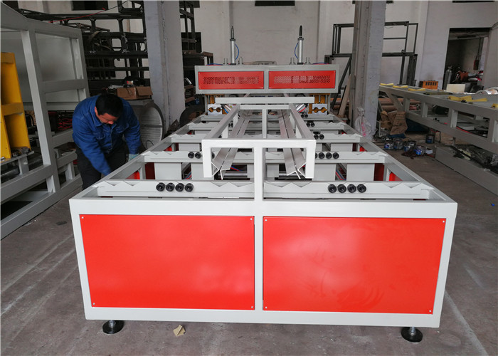 PVC PIPE SOCKETING MACHINE, PVC PIPE BELLING MACHINE, PVC EXTRUDER, PVC PIPE MACHINE, PVC PIPE EXTRUDER, PLASTIC PIPE
