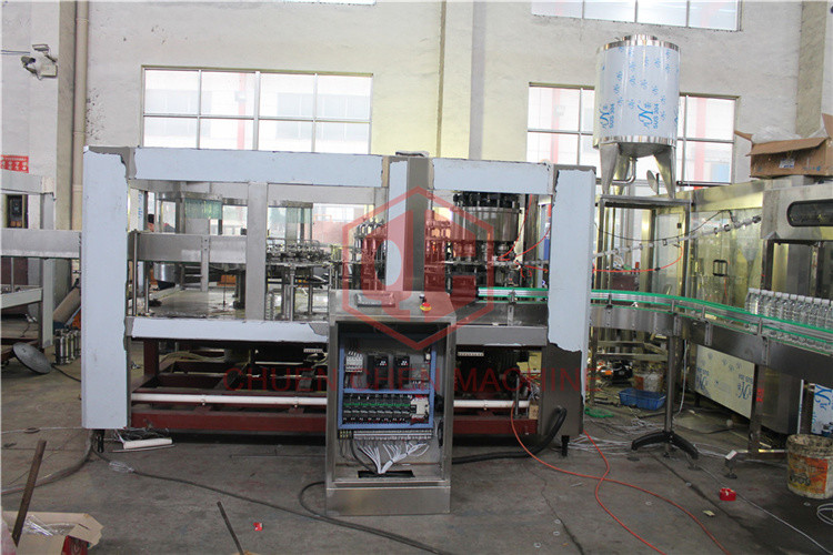 Standard 200 BPM Automatic Water Bottle Filling Machine For PET Bottle