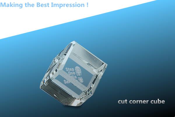 Quality cut corner cube/crystal cube/glass cube for sale