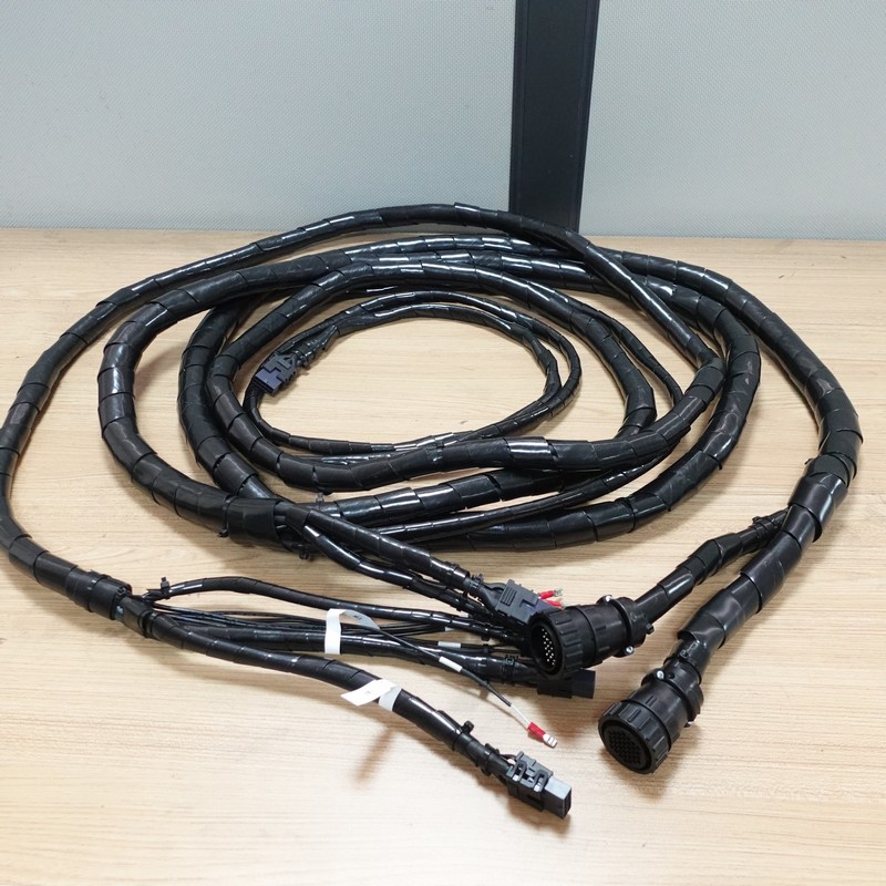 ISO9001/CE/ROHS Certified Solder Wire Harness for Waterproof Straight Plug Power Cable