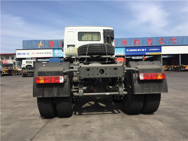 Sinotruk HOWO 6x4 Prime Mover Truck , Tractor Truck 336hp, 371hp, 420hp, Euro II, Loading 40-60tons