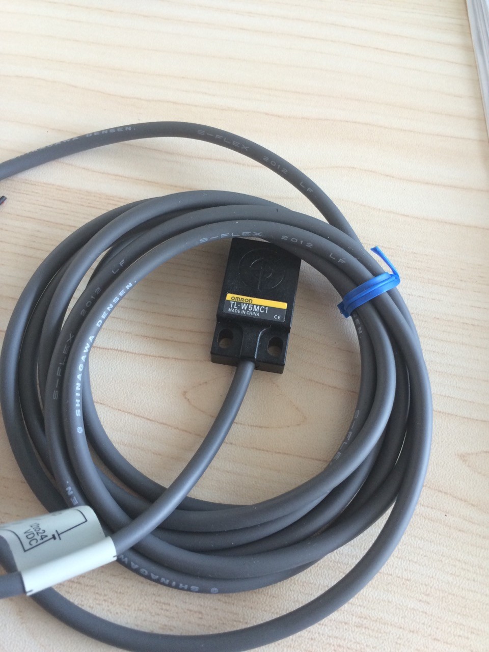 OMRON TL-W5MC1 Yin Auto Cutter Parts X - Axis Pressure Sensor Standard Packing