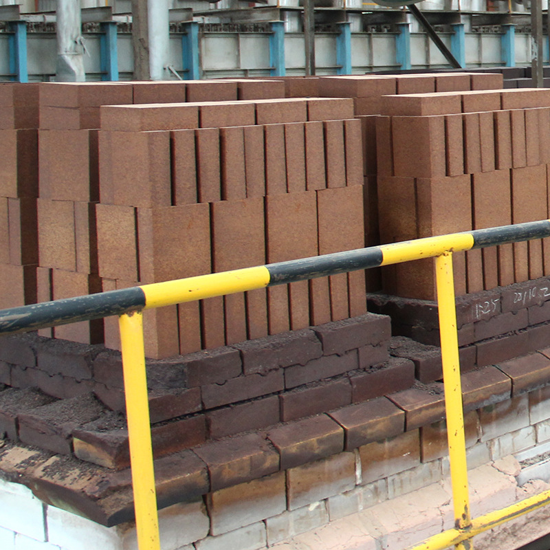 Raw Material Magnesia Lron Cutting Magnesia Iron Spinel Bricks for Cement Industry