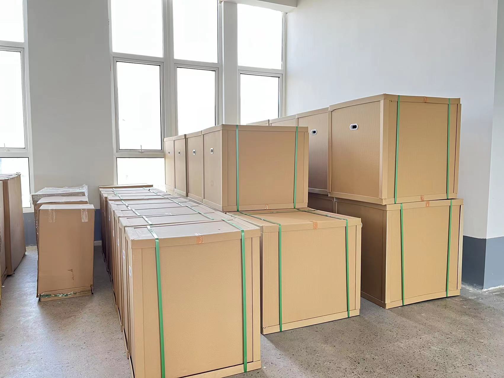 300Kg Daily Fashion Professional Commercial Ice Machine for Snow Ice and Voltage 220V