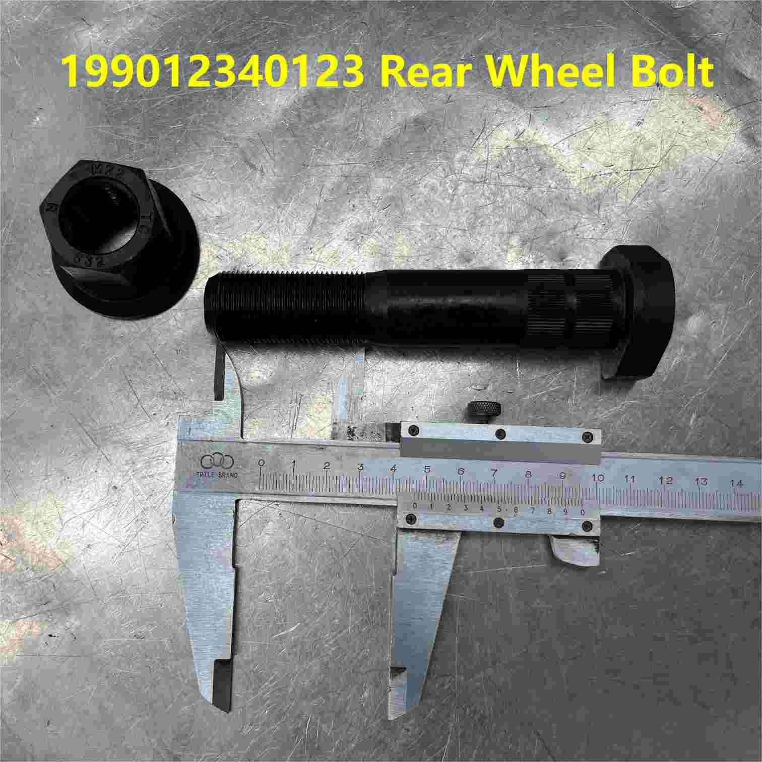 199012340123 Rear Wheel Bolt Shacman Truck Parts STR