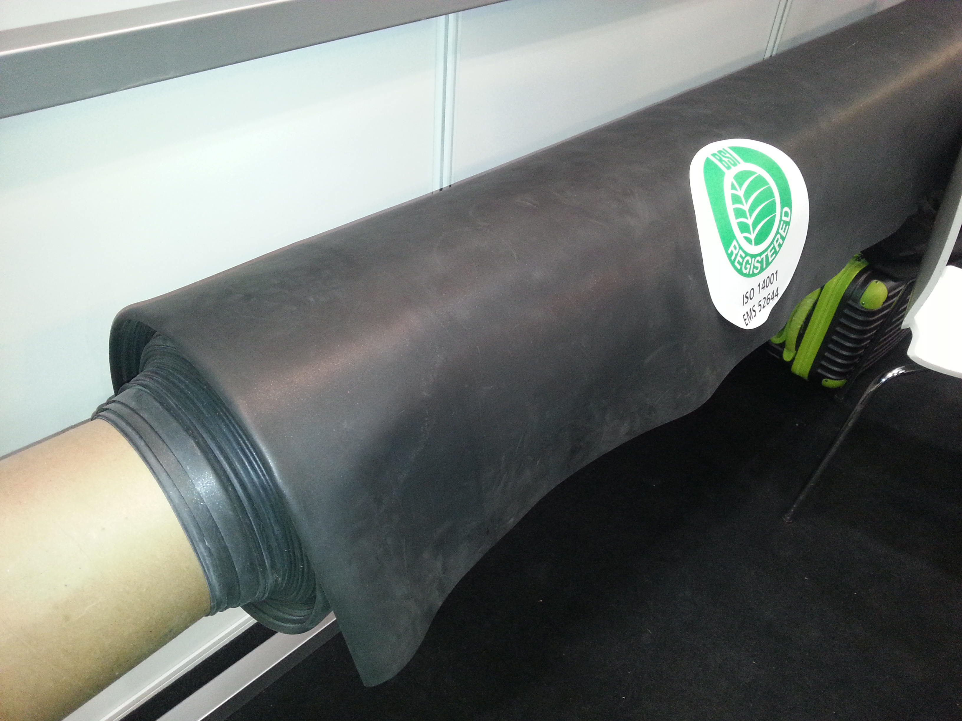Aging Resistance CSM / EPDM Rubber Sheet Roll Industrial Rubber Sheet For Seal , Gasket